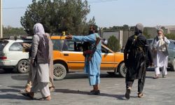 Afganistan: talibowie wzmacniają ochronę wokół lotniska w Kabulu