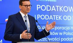 Morawiecki: rząd przyjął projekty zmian podatkowych w ramach Polskiego Ładu