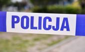 Na terenie "białego miasteczka" doszło do samookaleczenia; policja: mężczyzna nie żyje