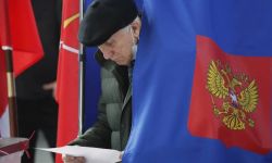 Rosja: niezależni obserwatorzy wskazują na problemy z ochroną kart do głosowania