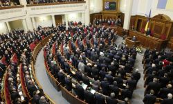 Ukraina: parlament przegłosował tzw. ustawę o oligarchach
