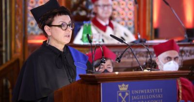 Olga Tokarczuk 11. kobietą z tytułem doktora honoris causa Uniwersytetu Jagiellońskiego