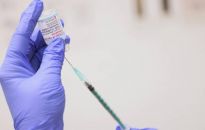 W Polsce dwa razy mniej nowych przypadków zakażeń, niż rok temu; w pełni zaszczepionych jest ponad 19 mln 572 tys. osób