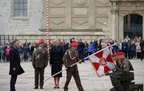 Prezydent: Oddział Żandarmerii Wojskowej w Krakowie zasłużył na sztandar swoją służbą dla Rzeczypospolitej