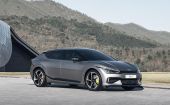 Kia EV6. Szybsza od Ferrari, bardziej zaawansowana od Tesli