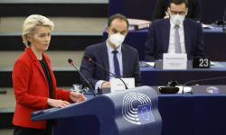 Von der Leyen w PE: wyrok polskiego TK kwestionuje podstawy Unii Europejskiej