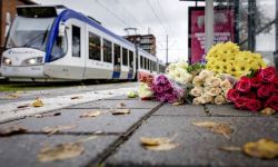 Holandia: zarzut zabójstwa dla 15-latka, który wepchnął Polaka pod tramwaj