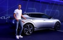 Ambasador marki Kia na świecie - Rafael Nadal - dzięki nowemu crossoverowi EV6 będzie korzystać z aut elektrycznych jeszcze częściej