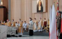 Kard. Nycz: zróbmy wszystko, żeby nie było sprzeczności między obroną granic a pomocą humanitarną