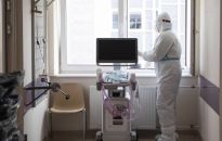 W Polsce zmarło ponad 78,5 tys. osób z COVID-19, w tym 234 lekarzy i 193 pielęgniarki