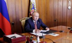 Kreml: Putin i Łukaszenka omówili sytuację migracyjną na granicy Białorusi i UE