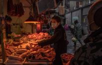 Pierwszy znany pacjent z Covid-19 jednak pracował na targu w chińskim Wuhanie