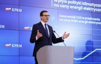 Premier: wprowadzamy obniżkę cen paliw