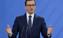 Premier Morawiecki dla dpa o kryzysie na granicy z Białorusią, Nord Stream 2 i odszkodowaniach za straty wojenne