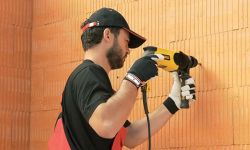 Ściana z pustaków a wieszanie obrazów