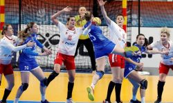 MŚ piłkarek ręcznych - Polska - Rosja 23:26