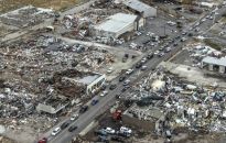 Prezydent USA: doświadczyliśmy prawdopodobnie jednego z największych uderzeń tornad w naszej historii