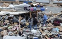 USA: wpiątkowych tornadach zginęły co najmniej 83 osoby; trwają poszukiwania ocalałych