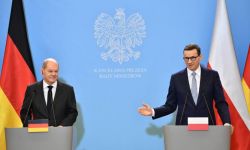 Premier: rozmowa z Scholzem m.in. o sytuacji na wschodniej granicy Polski