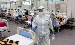 MZ: 20 027 nowych zakażeń koronawirusem, zmarło 566 osób z COVID-19