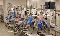 MZ: 13 806 nowych zakażeń koronawirusem, zmarło 538 osób z COVID-19