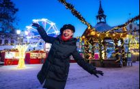 Tradycyjne Boże Narodzenie z choinką i jemiołą na szczęście!