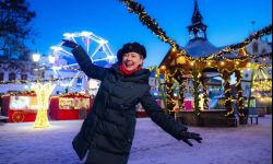 Tradycyjne Boże Narodzenie z choinką i jemiołą na szczęście!