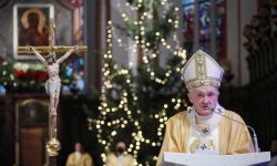 Kard. Nycz: uchodźcy mają słuszne i moralne prawo oczekiwać od nas pomocy