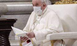 Papież na koniec 2021 r.: należy dziękować Bogu za solidarną odpowiedzialność w pandemii