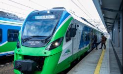 30 min. pociągiem elektrycznym z Rzeszowa do Kolbuszowej