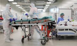 Prof. Flisiak: to 200 tysięcy jest właściwą liczbą ofiar COVID-19