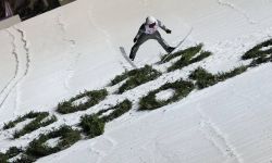 PŚ w skokach - polska drużyna szósta w Zakopanem, triumf Słowenii