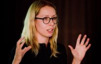 Karotki technologicznie inspirują kobiety