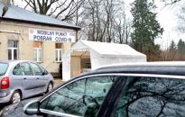 MZ: 51 695 nowych zakażeń koronawirusem; zmarło 231 osób z COVID-19