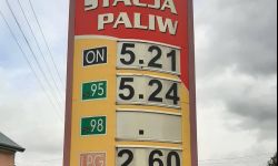 Spada VAT na paliwa i żywność. Ile za benzynę?