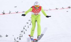 Pekin/skoki narciarskie: brązowy medal Dawida Kubackiego