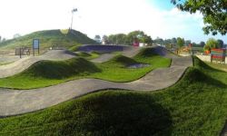 Nowa atrakcja na Bulwarach. Tory rowerowe z przeszkodami