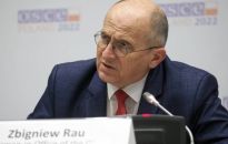 Rau: bardzo niepokoi nas sytuacja bezpieczeństwa wokół Ukrainy