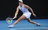 Turniej WTA w Dubaju: Świątek odpadła w 1/8 finału, Ostapenko z patentem na Polkę