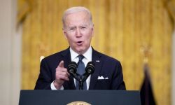 Biden: wszystko wskazuje na to, że Rosja szykuje się do wejścia na Ukrainę