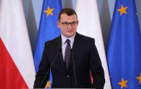 Szefernaker: przy granicy z Ukrainą powstają punkty recepcyjne dla uchodźców