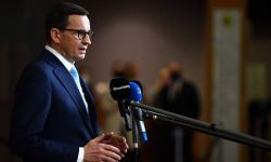 Premier Morawiecki: to krytyczny moment w historii Unii Europejskiej i Europy; cały wolny świat patrzy na nas
