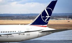 LOT: zawieszamy połączenia do Moskwy oraz Petersburga