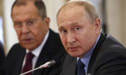 W nocy formalnie weszły w życie sankcje UE na Rosję, w tym sankcje nałożone na Putina i Ławrowa