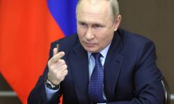 Rosja: Putin postawił w stan najwyższej gotowości bojowej siły odstraszania