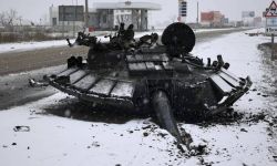 Ministerstwo obrony Ukrainy: Rosjanie w cztery dni stracili 29 samolotów, 191 czołgów i 5,3 tys. ludzi