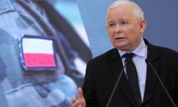 Kaczyński: operacja przyjęcia ustawy o obronie ojczyzny wraz z rozporządzeniami musi być przyspieszona