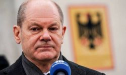 Scholz rozmawiał z Putinem, wezwał go do natychmiastowego zakończenia wszelkich działań wojennych