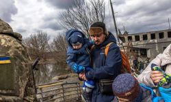 Ukraina: żołnierze rosyjscy mają rozkaz strzelania do ukraińskiej ludności cywilnej