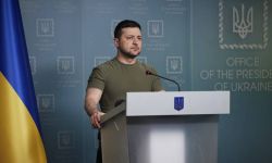 Ukraina: prezydent Wołodymyr Zełenski zarządził powrót ukraińskich sił pokojowych do kraju